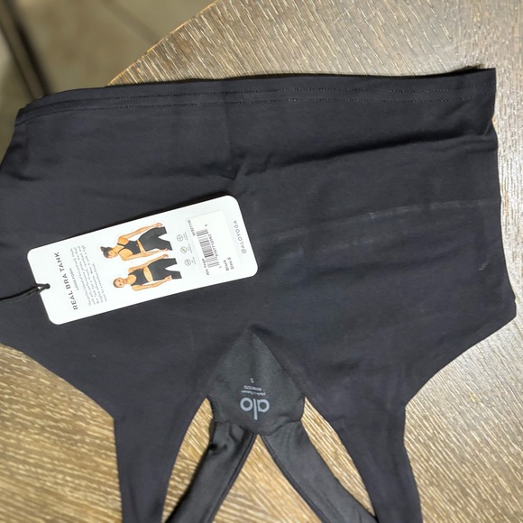ALO Yoga black sports bra - Picture 1 of 1